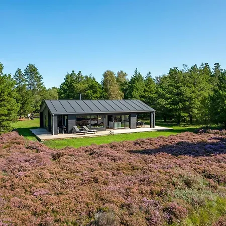Tea - 2-7km From The Sea By Interhome Bolilmark