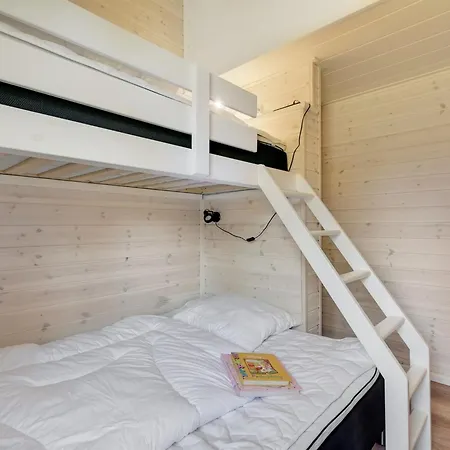 Tea - 2-7km From The Sea By Interhome Bolilmark