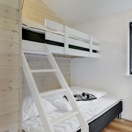 Tea - 2-7km From The Sea By Interhome *