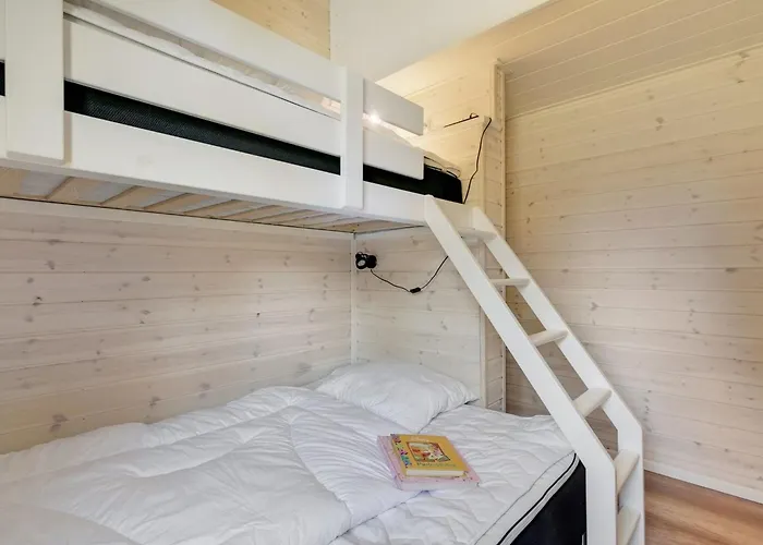 Tea - 2-7km From The Sea By Interhome Bolilmark